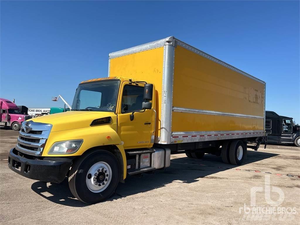 Hino 268 Carrinhas de caixa fechada