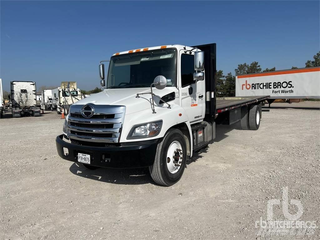 Hino 268 Camiões estrado/caixa aberta