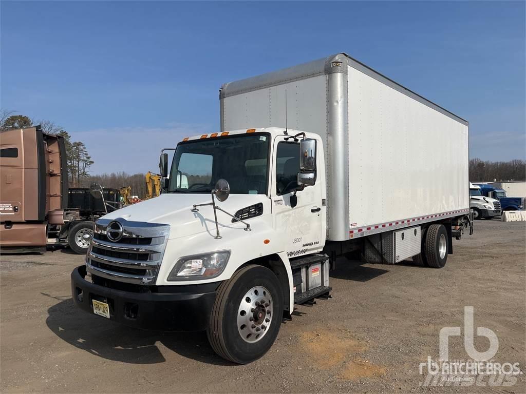 Hino 268 Carrinhas de caixa fechada