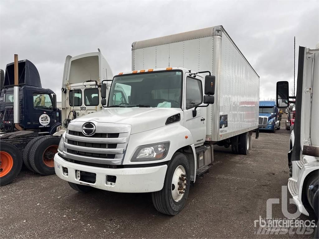 Hino 268 Carrinhas de caixa fechada