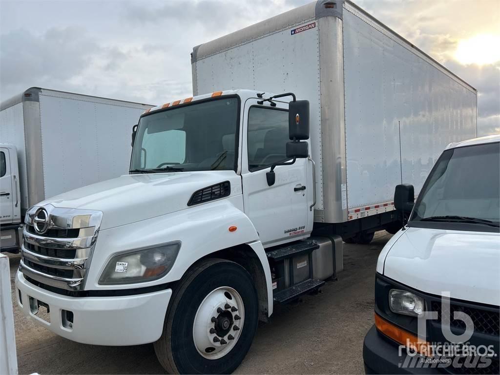 Hino 268 Carrinhas de caixa fechada
