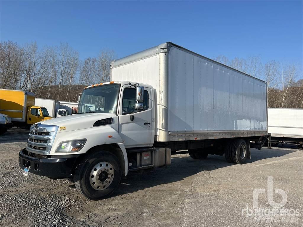 Hino 268 Carrinhas de caixa fechada