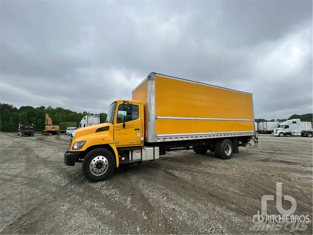 Hino 268 Carrinhas de caixa fechada