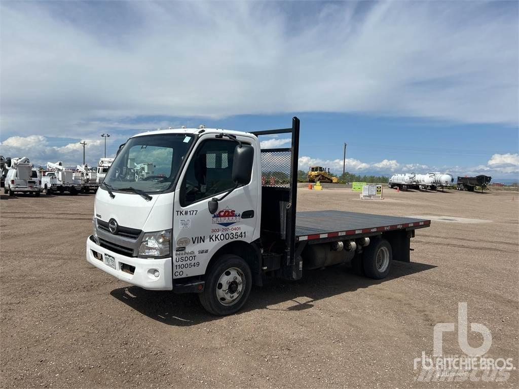 Hino 4x2 Camiões estrado/caixa aberta