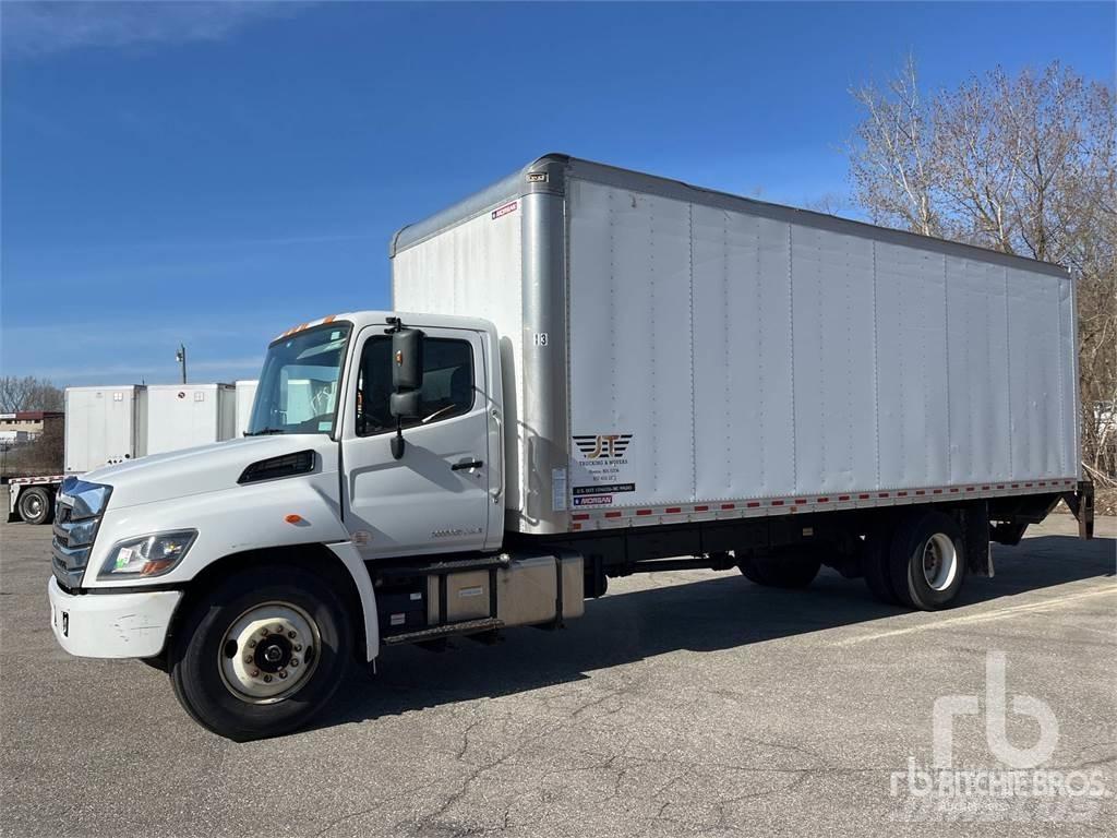 Hino L6 Carrinhas de caixa fechada