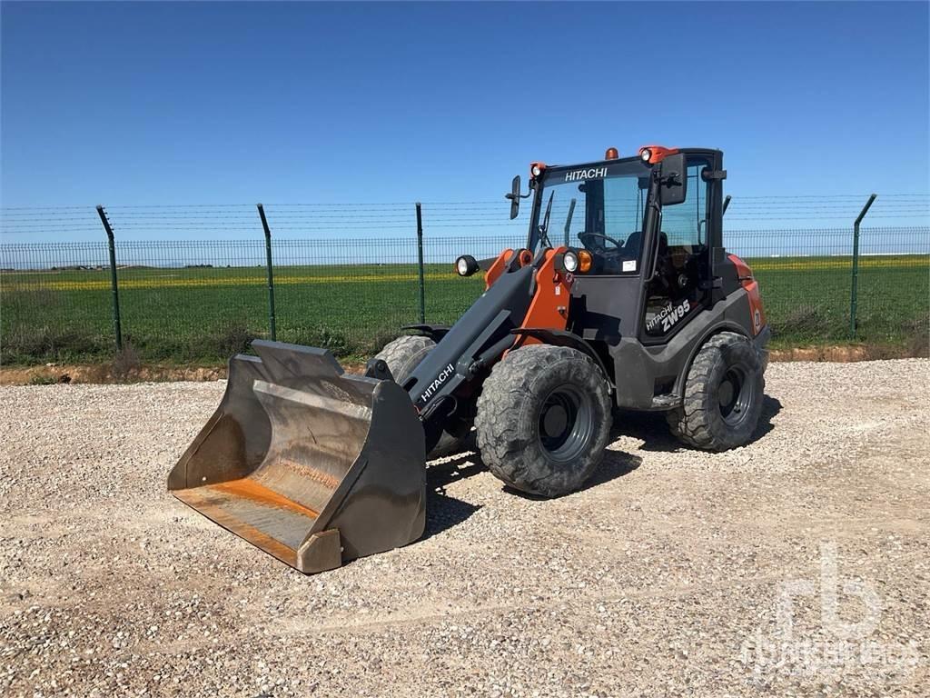 Hitachi ZW95 Pás carregadoras de rodas