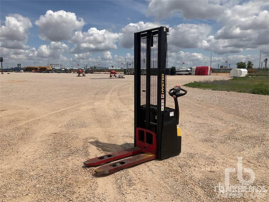 Hyster S1.2E Racks para paletes