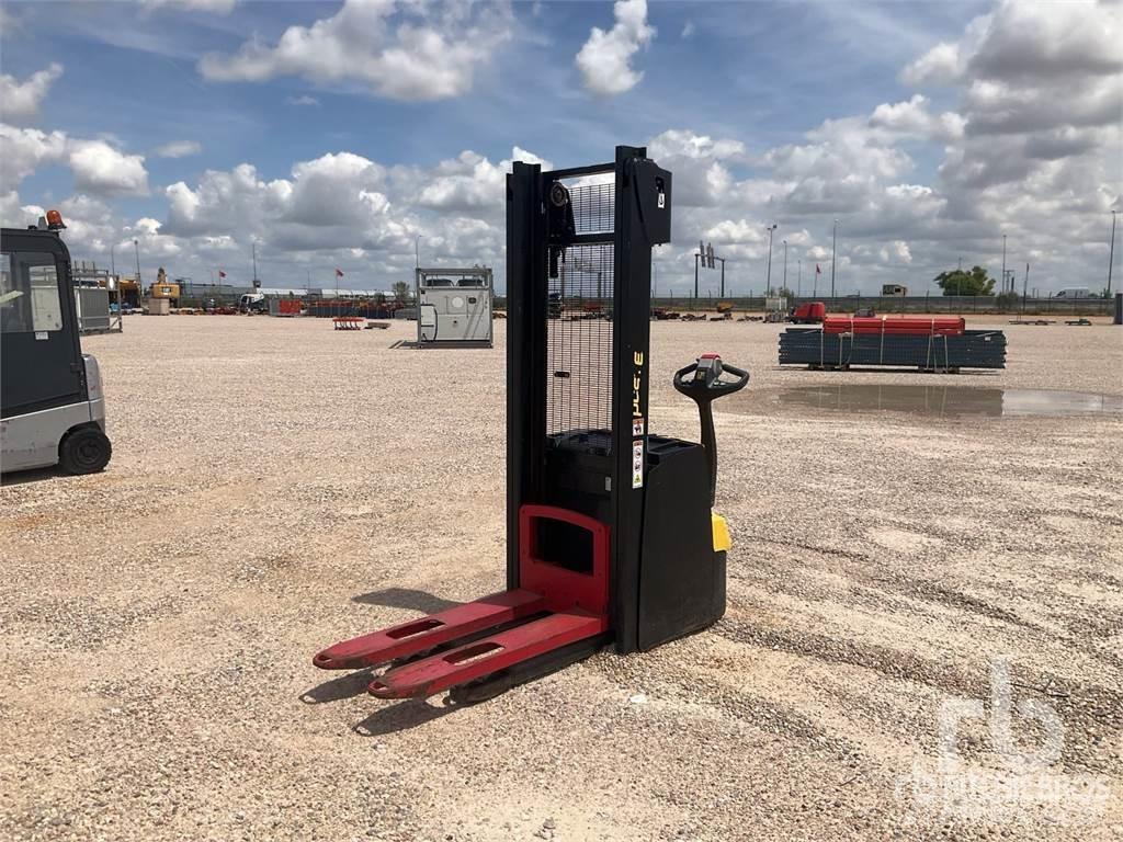 Hyster S1.6 Racks para paletes