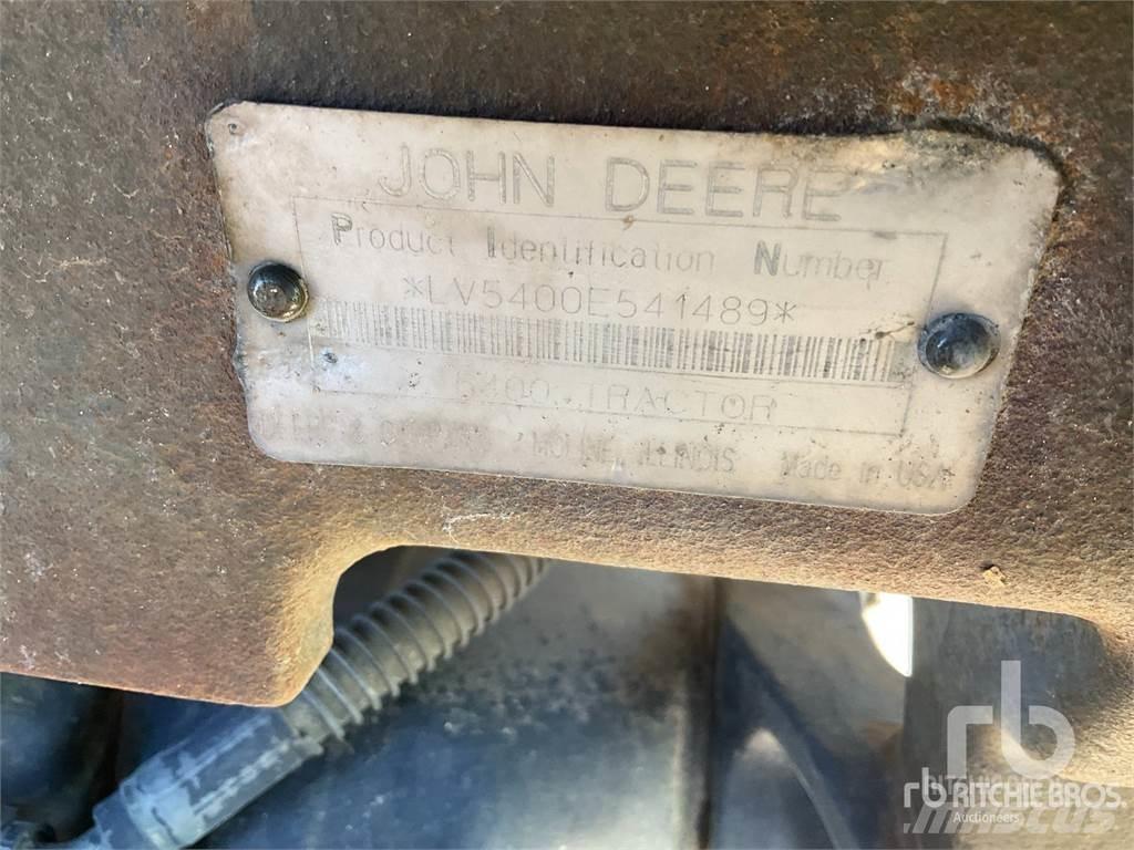 John Deere 5400 Tratores Agrícolas usados