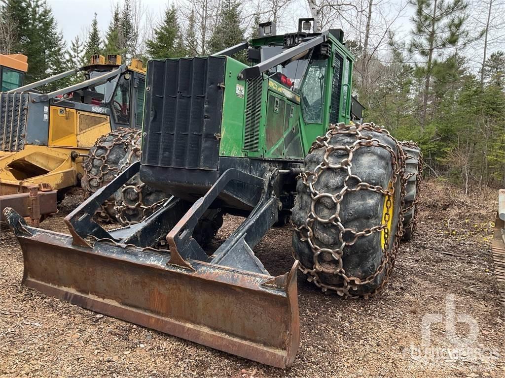 John Deere 848H Rechegadores