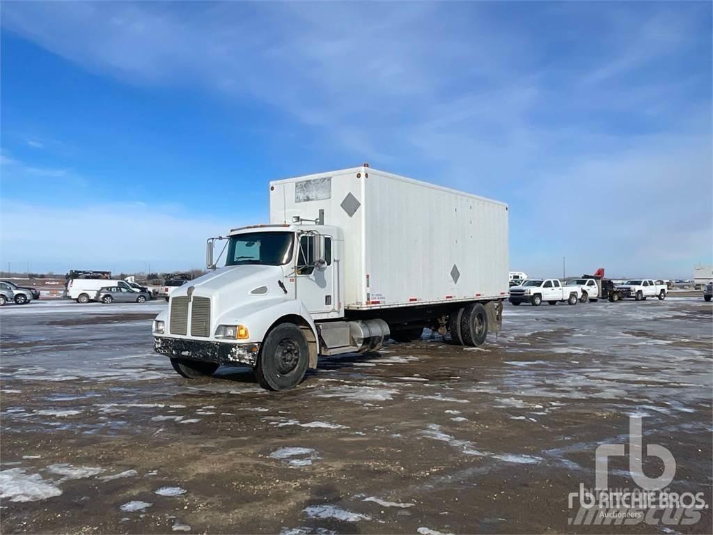 Kenworth T300 Carrinhas de caixa fechada