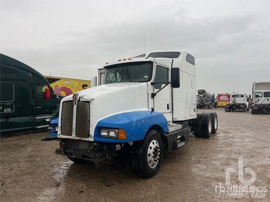 Kenworth T600 Tractores (camiões)