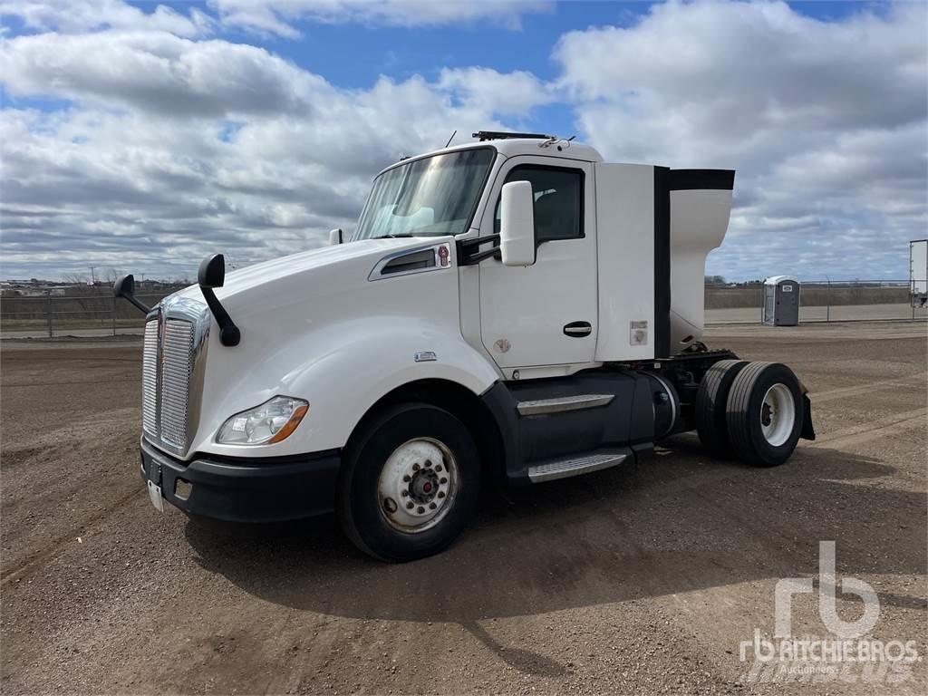 Kenworth T660 Tractores (camiões)