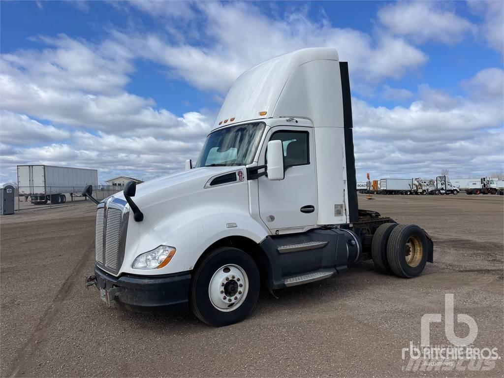 Kenworth T660 Tractores (camiões)