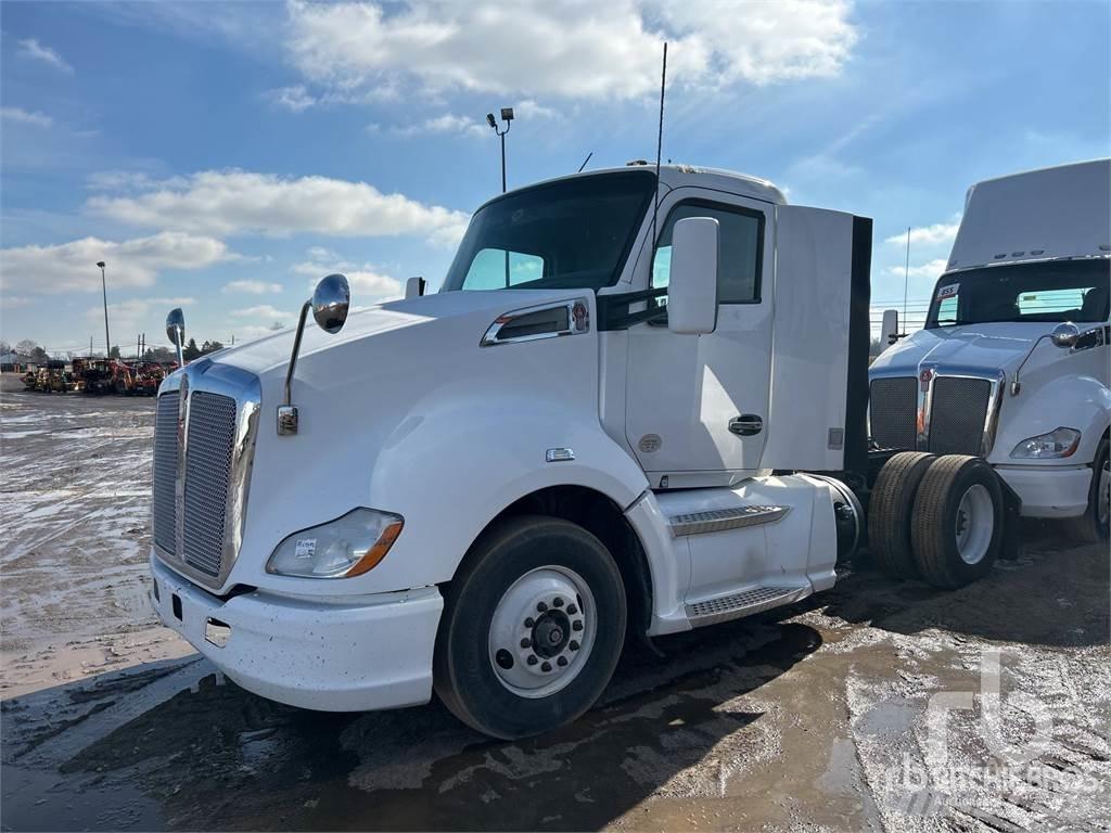 Kenworth T680 Tractores (camiões)