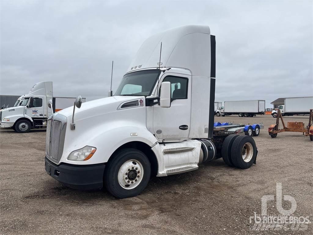 Kenworth T680 Tractores (camiões)