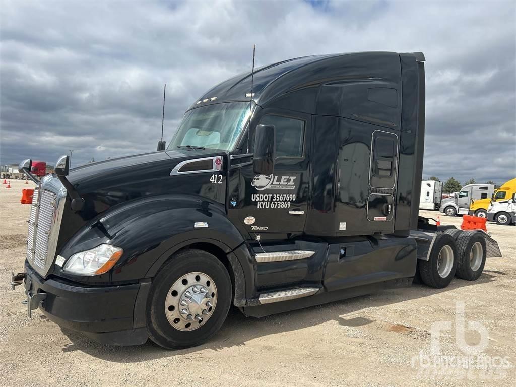 Kenworth T680 Tractores (camiões)