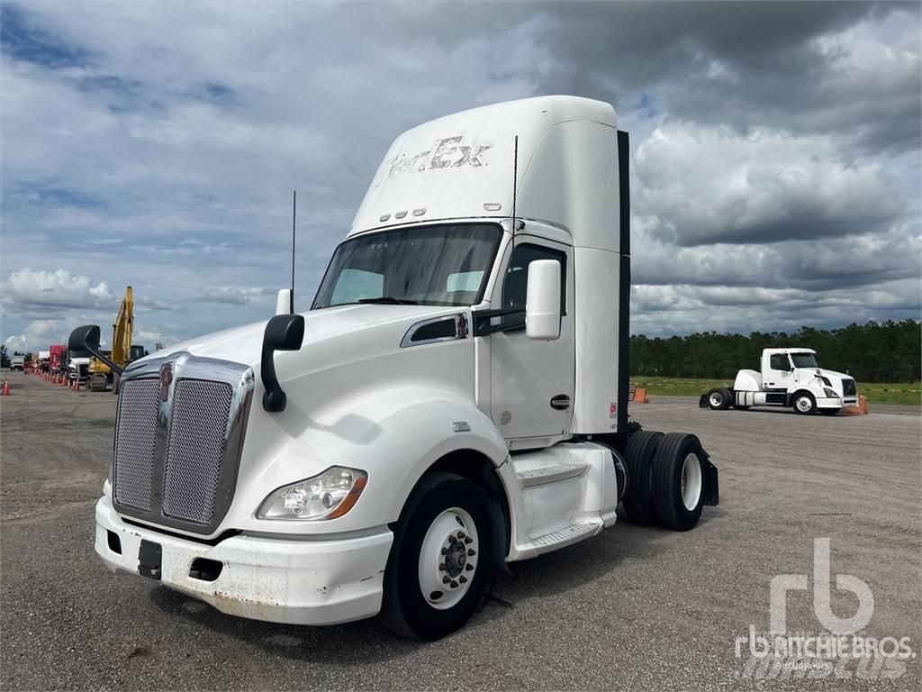 Kenworth T680 Tractores (camiões)
