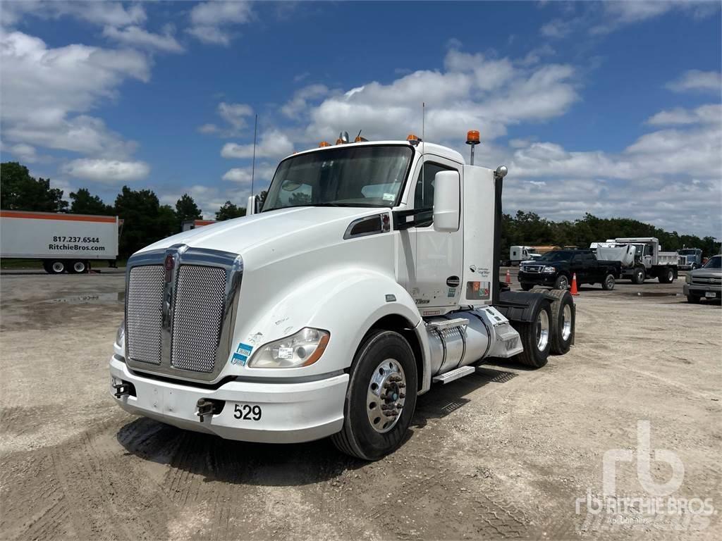 Kenworth T680 Tractores (camiões)
