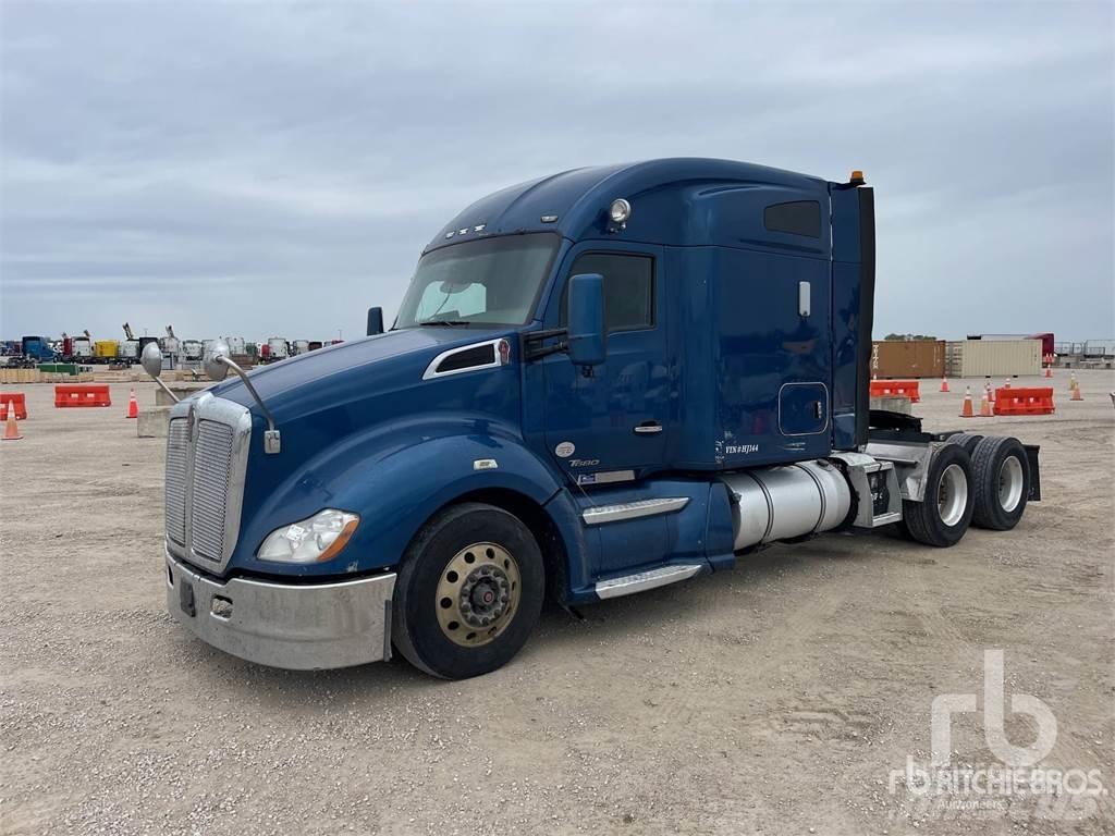 Kenworth T680 Tractores (camiões)