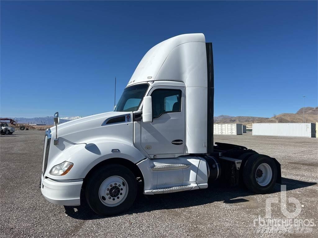 Kenworth T680 Tractores (camiões)