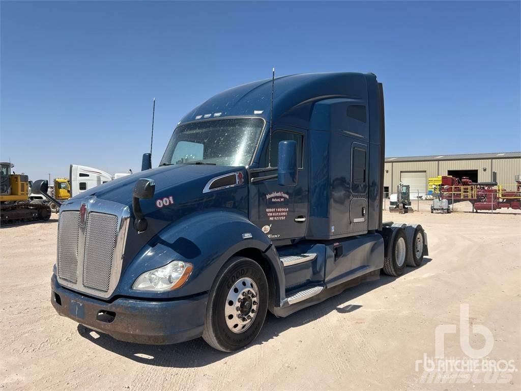 Kenworth T680 Tractores (camiões)