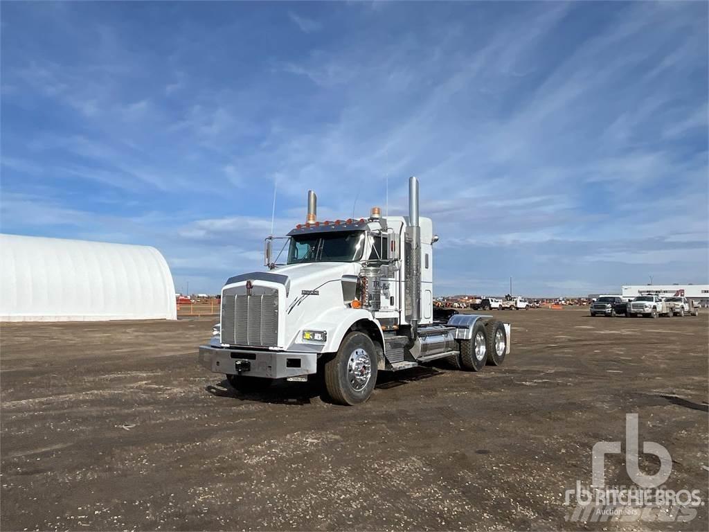 Kenworth T800B Tractores (camiões)