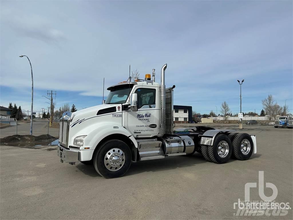 Kenworth T880 Tractores (camiões)