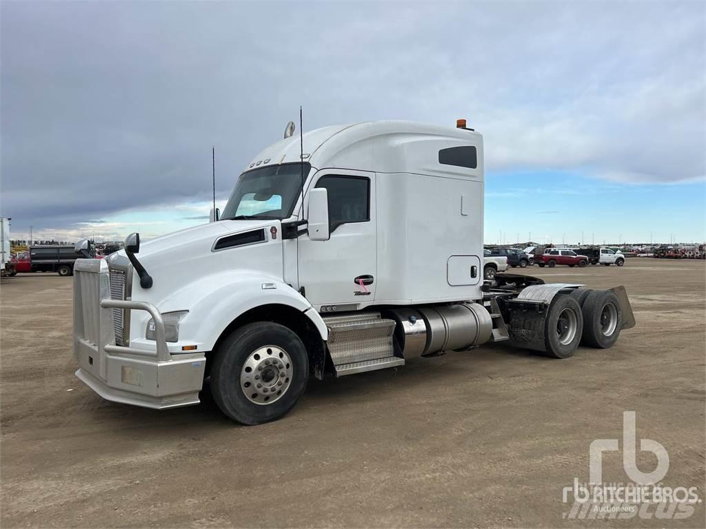 Kenworth T880 Tractores (camiões)