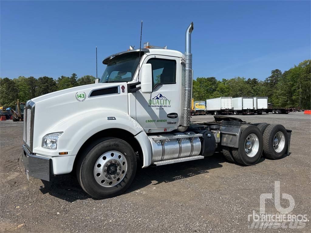 Kenworth T880 Tractores (camiões)