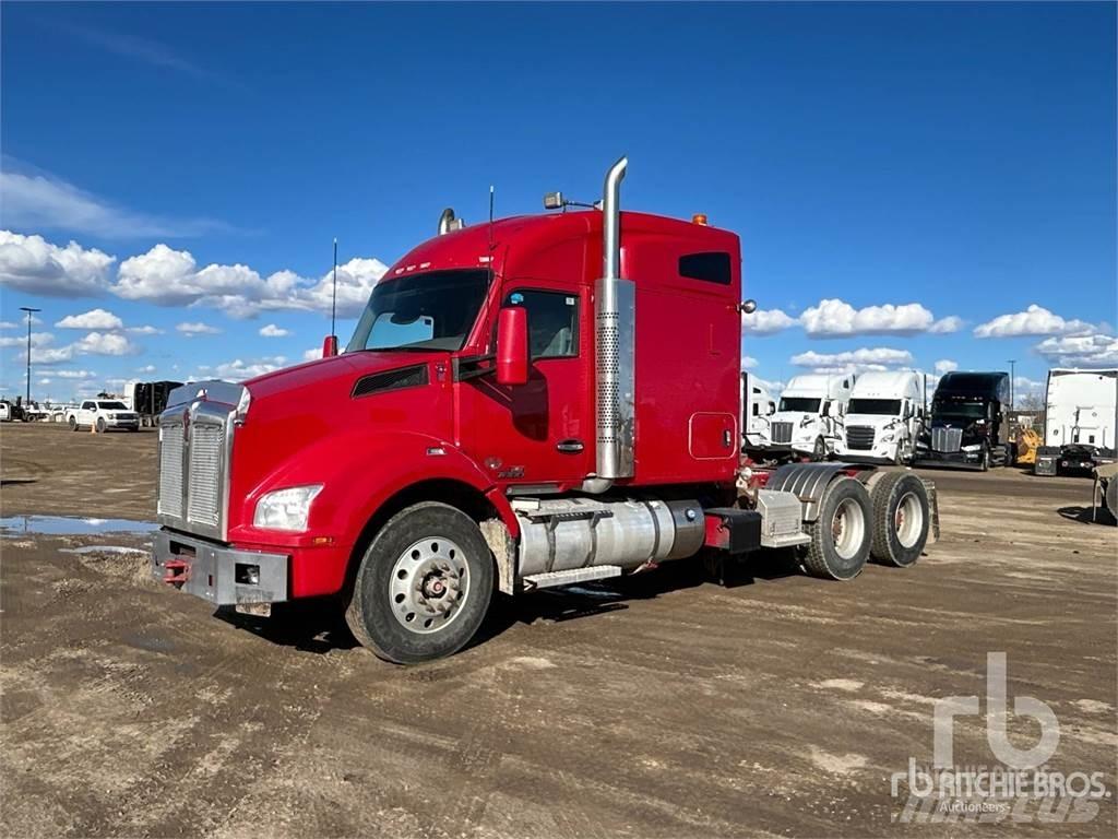 Kenworth T880 Tractores (camiões)
