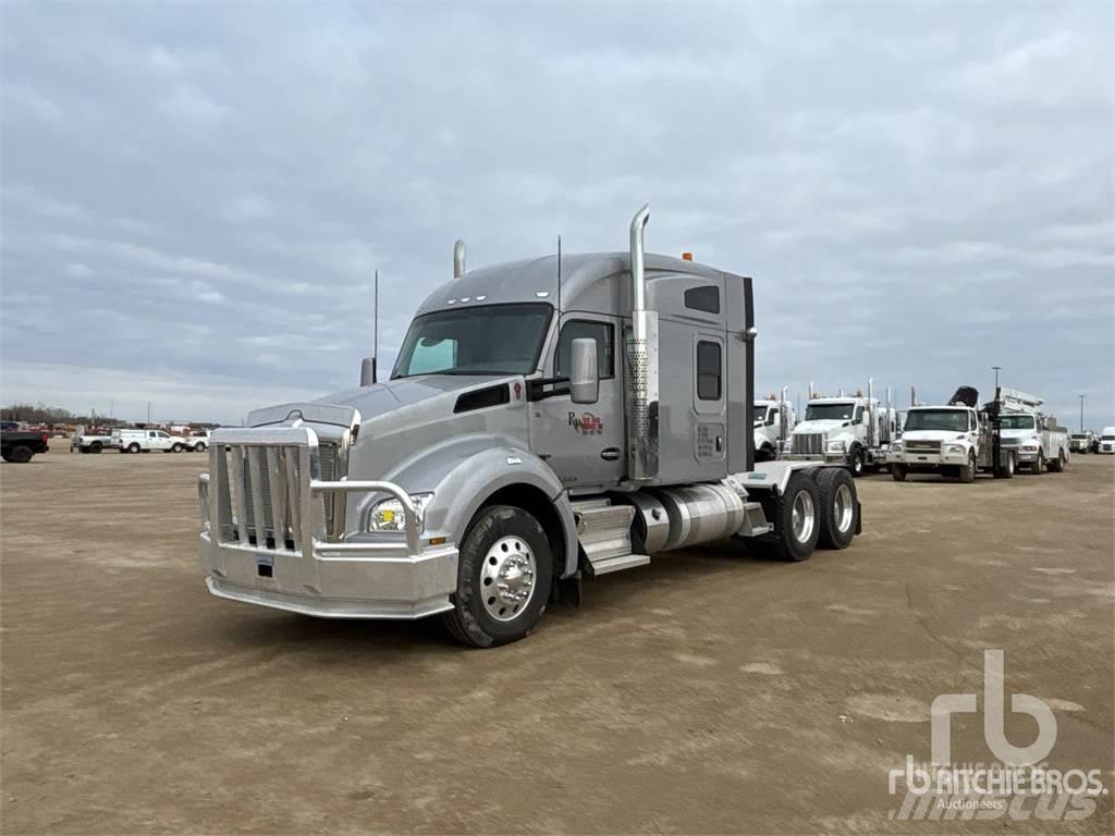 Kenworth T880 Tractores (camiões)