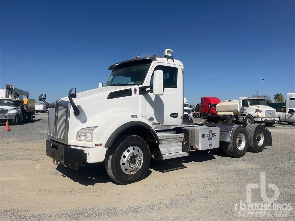Kenworth T880 Tractores (camiões)