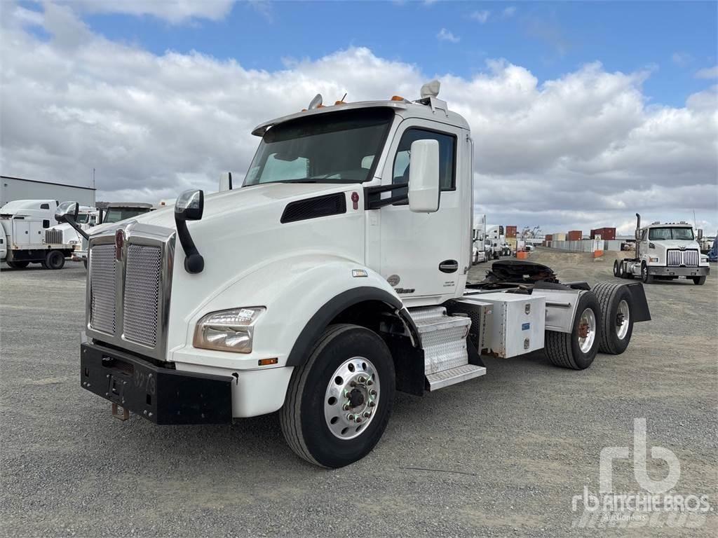 Kenworth T880 Tractores (camiões)
