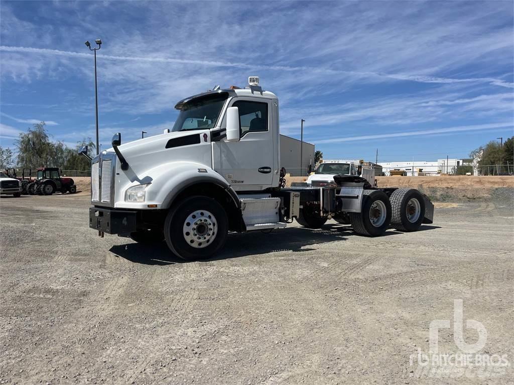 Kenworth T880 Tractores (camiões)