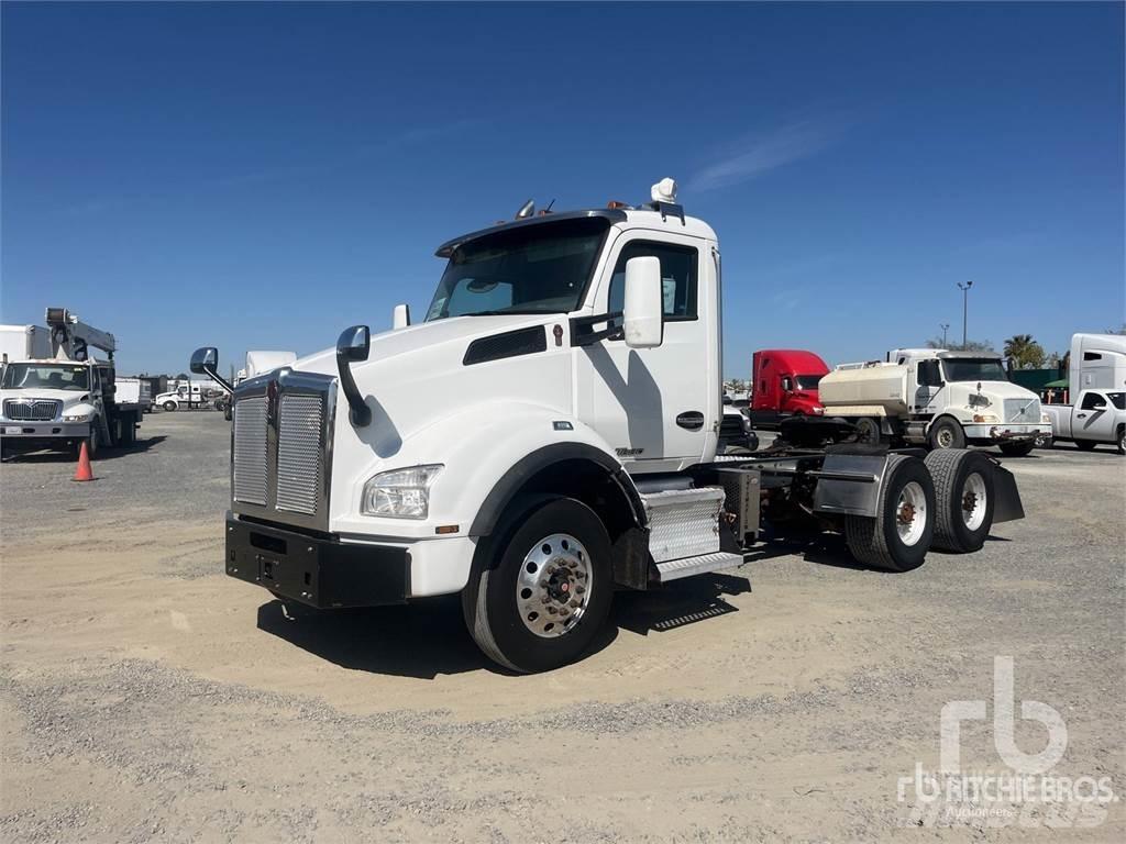 Kenworth T880 Tractores (camiões)