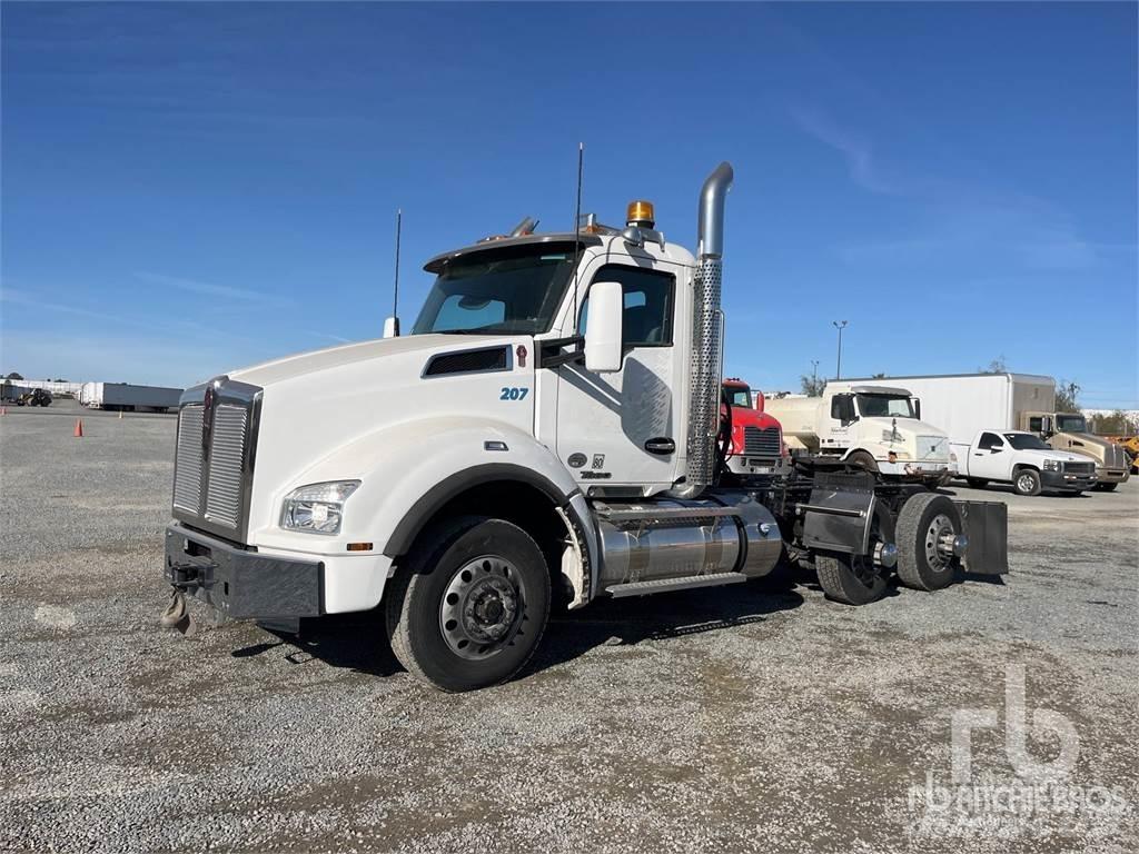 Kenworth T880 Tractores (camiões)