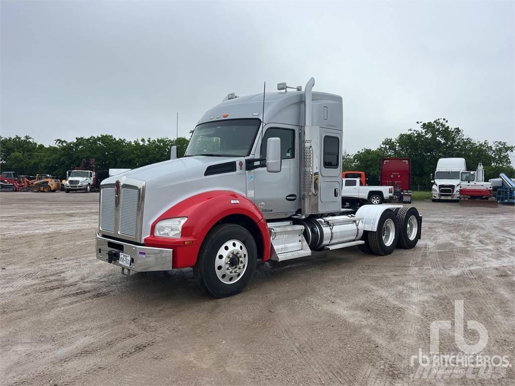Kenworth T880 Tractores (camiões)