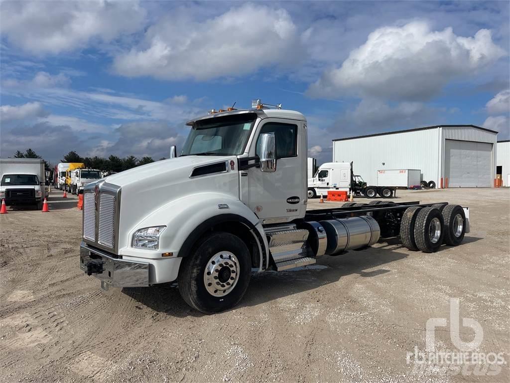 Kenworth T880 Camiões de chassis e cabine