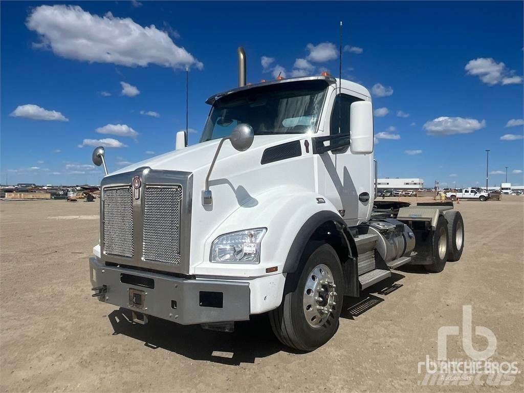 Kenworth T880 Tractores (camiões)