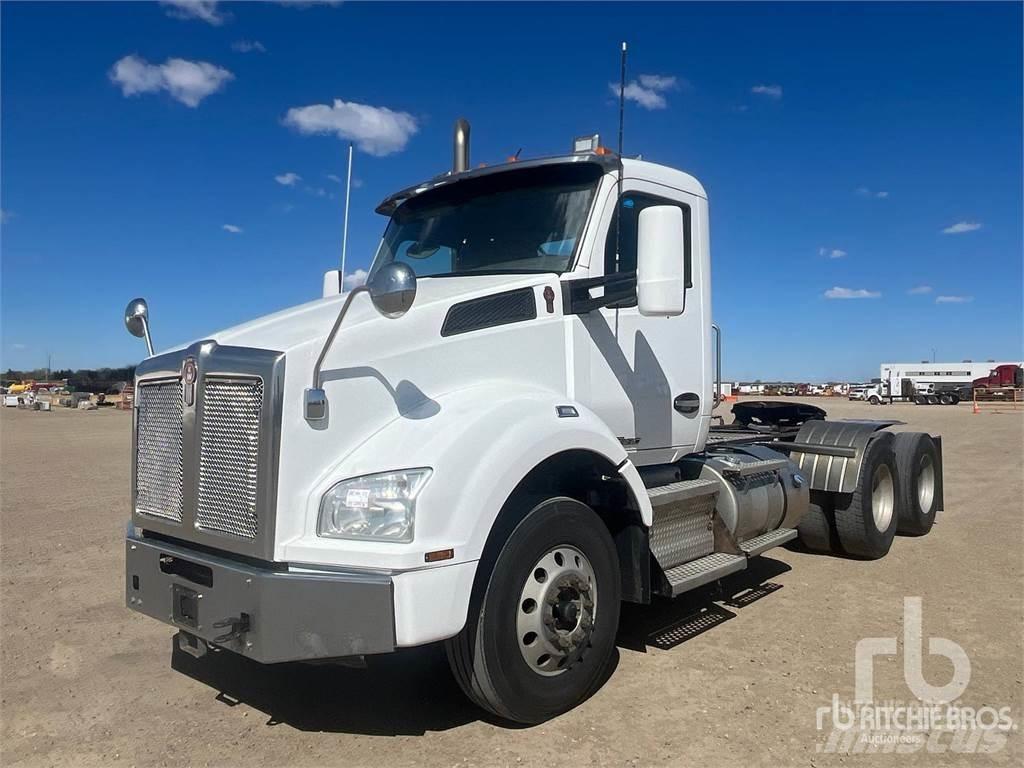 Kenworth T880 Tractores (camiões)