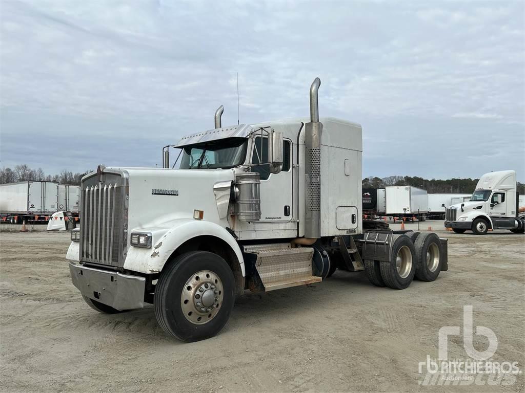 Kenworth W900 Tractores (camiões)