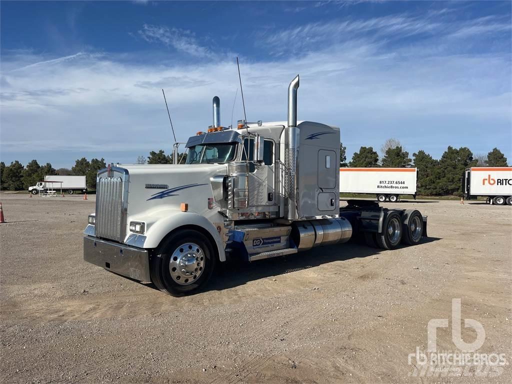 Kenworth W900 Tractores (camiões)