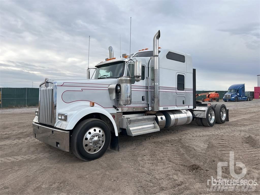 Kenworth W900 Tractores (camiões)