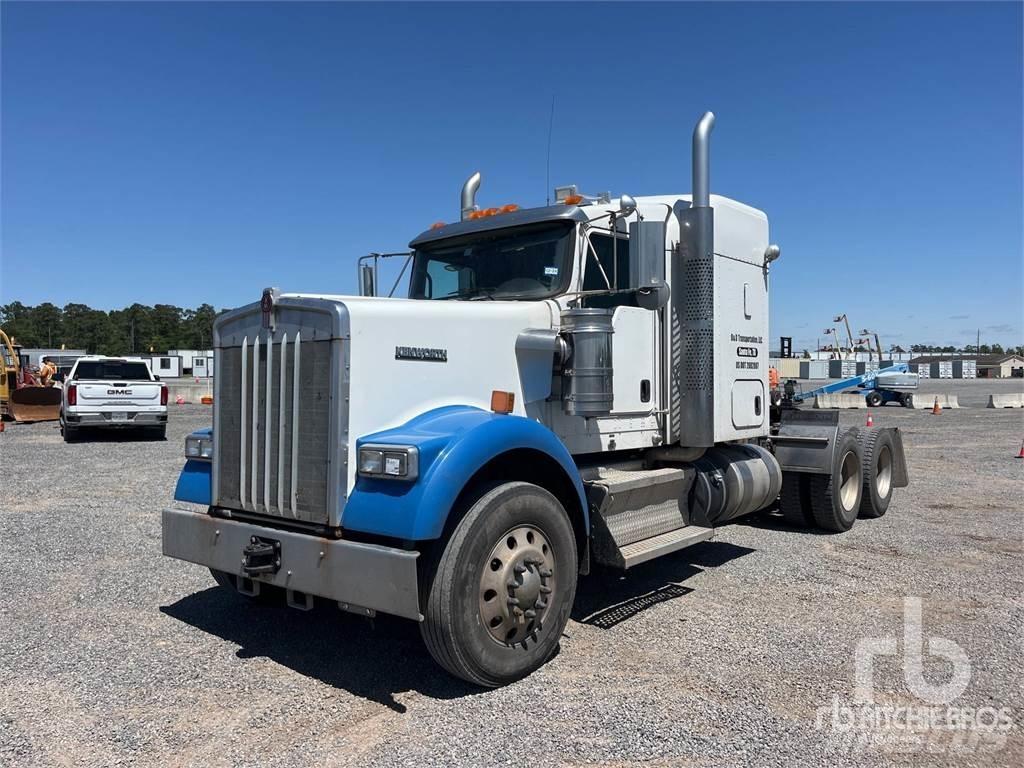 Kenworth W900L Tractores (camiões)