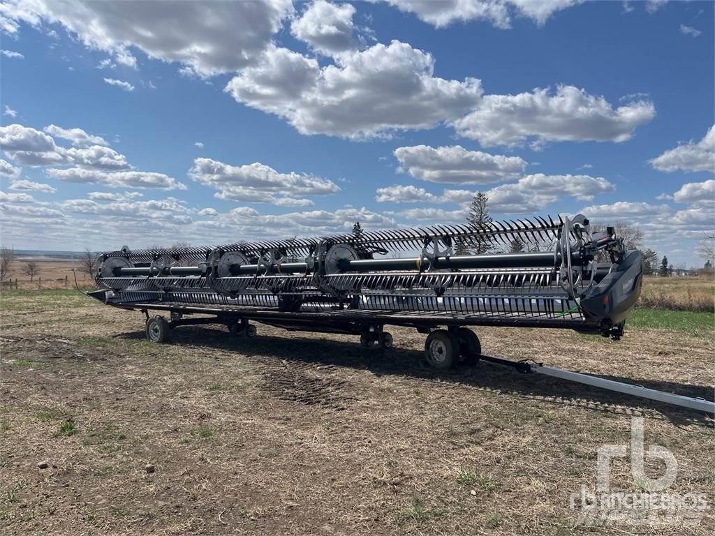 MacDon FD240 Ceifeiras debulhadoras compactas