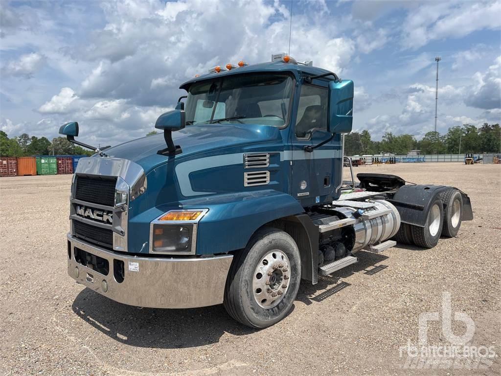 Mack AN64T Tractores (camiões)