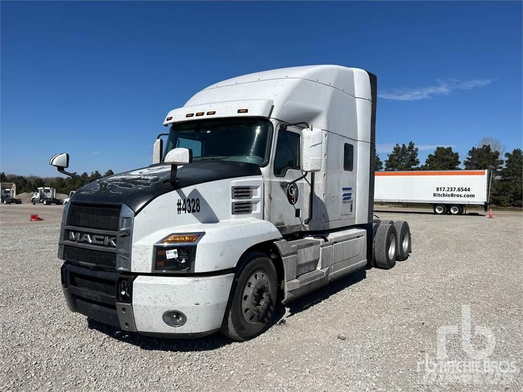 Mack AN64T Tractores (camiões)