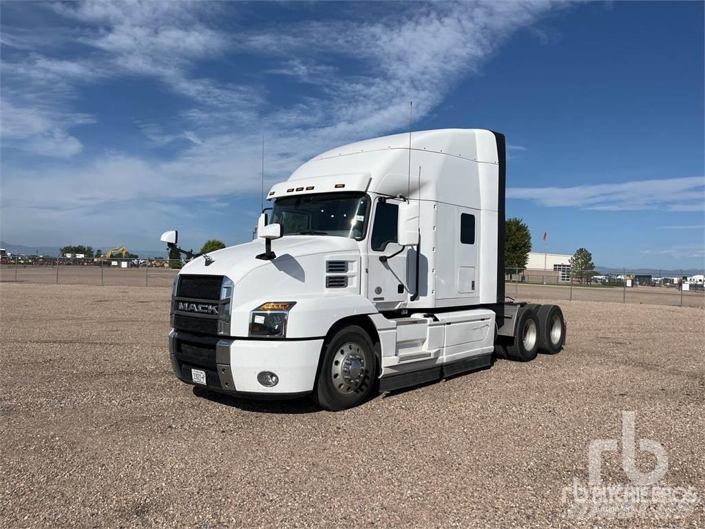 Mack ANTHEM Tractores (camiões)