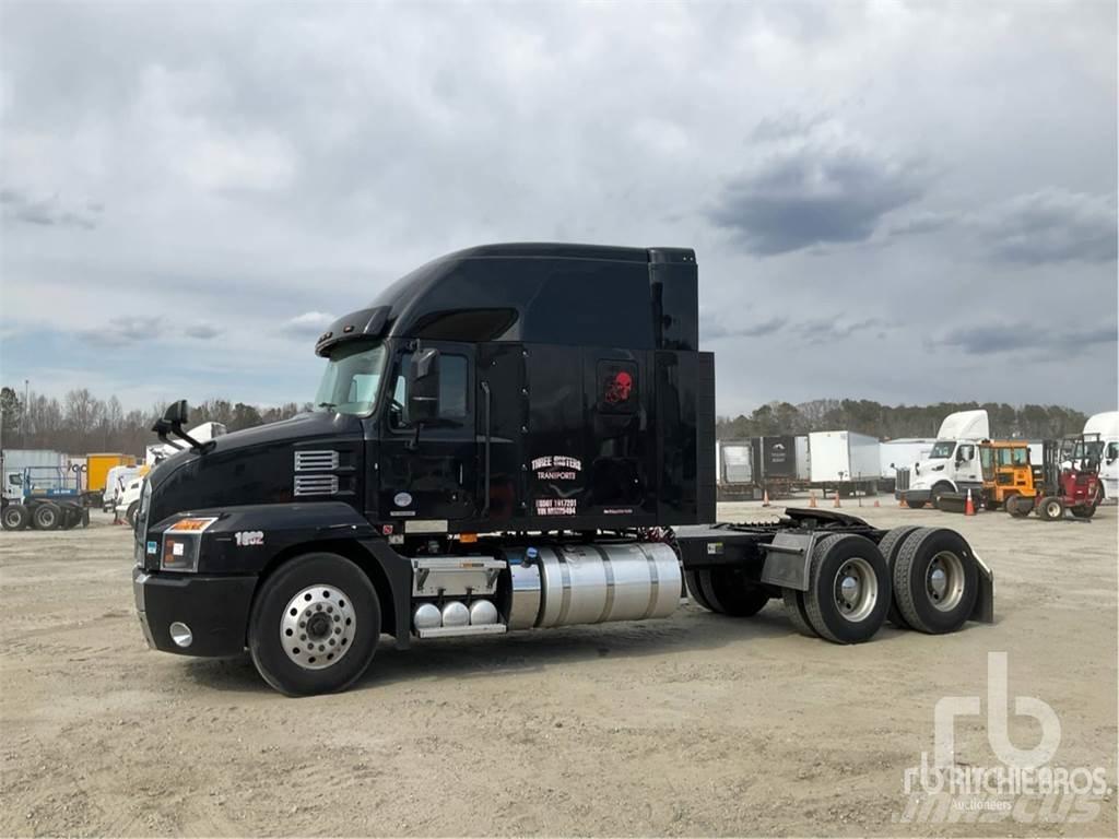 Mack ANTHEM Tractores (camiões)